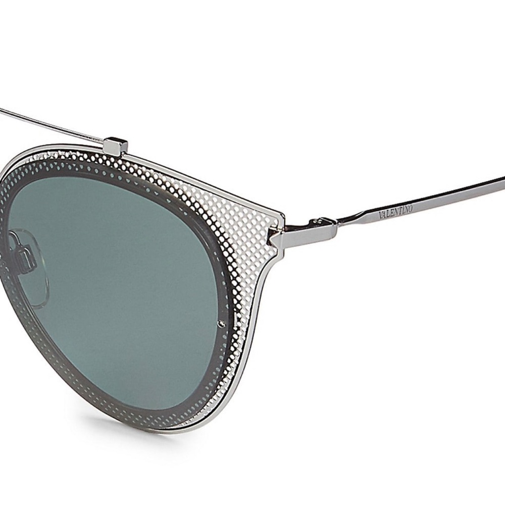 Unisex Authentic Valentino Sunglasses - with box & packaging - Picture 4 of 5